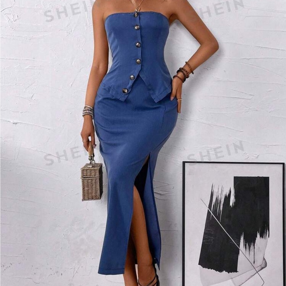 NWT DENIM LOOK (NOT Actual denim fabric ) tube to & midi with slit .